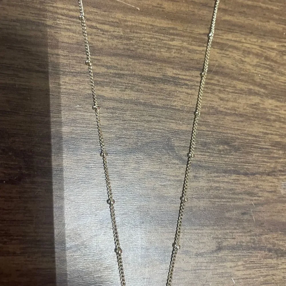 Avon Quartz‎ Blanc Ensemble Grappe Necklace Earrings Set Gold Tone